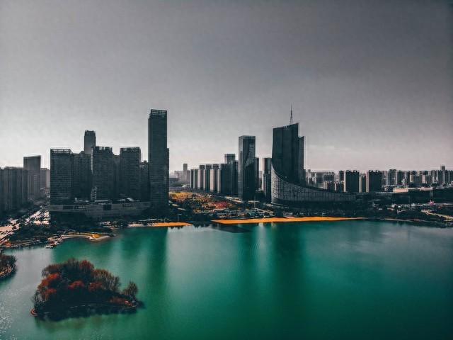 香港人，去了合肥跟厦门，直言不讳：合肥人跟厦门人气质截然不同