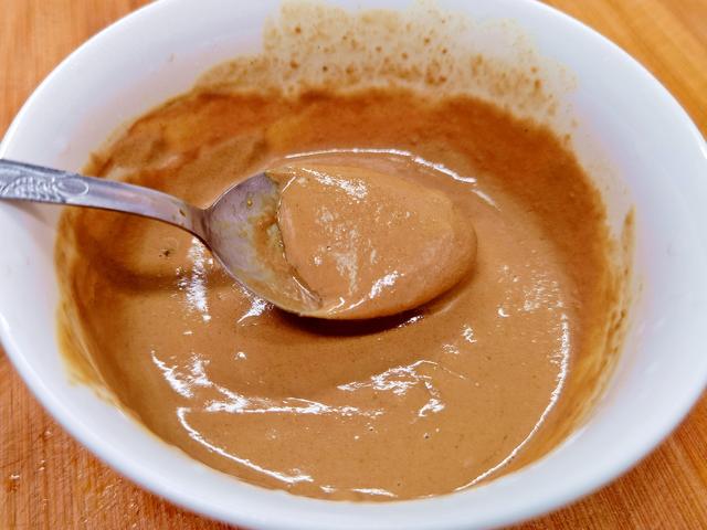 铠甲勇士芝麻酱（调芝麻酱）