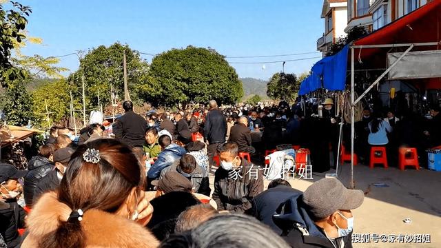 随礼，随的不是“财”，是“人情”！不懂这3条潜规则，再好的关