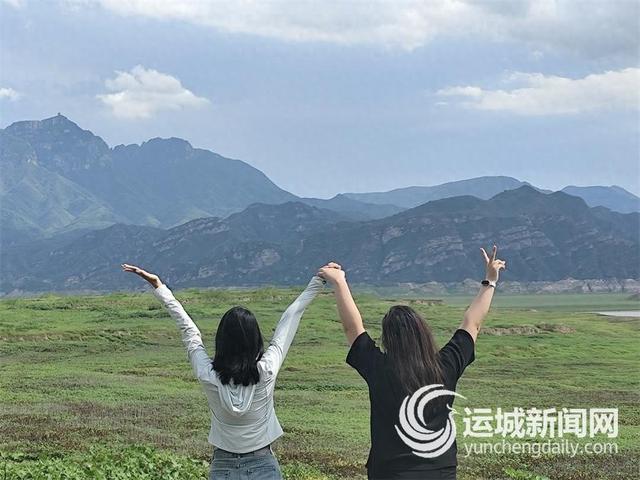 在碧波清风中 邂逅草原风光