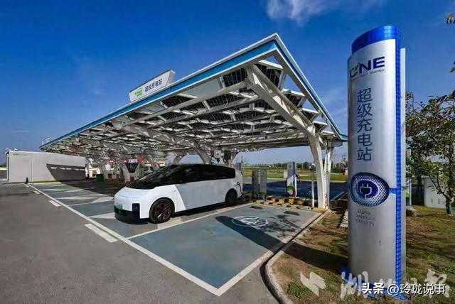 给大白充电游戏攻略（充电像加油一样方便湖北高速来了充电大白）