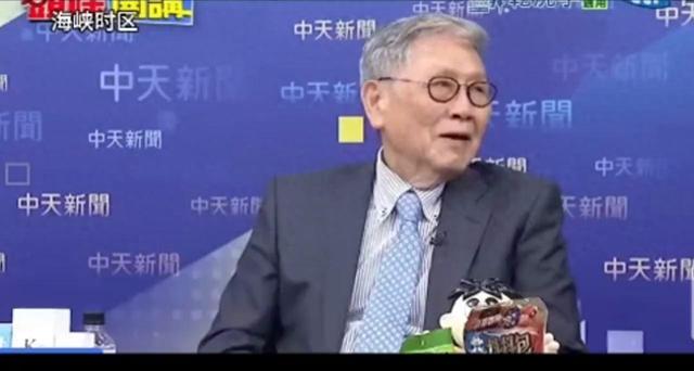 台湾媒体笑话我们大陆人赶在国庆假期出去旅游只看人头！