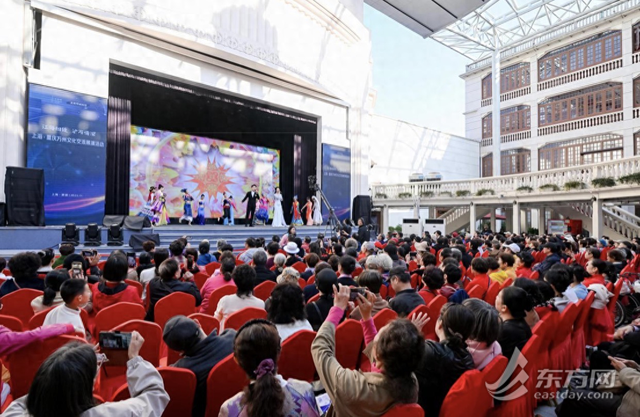 “江海相连”涌动上海大世界 巴渝风情“零距离”直达沪上社区