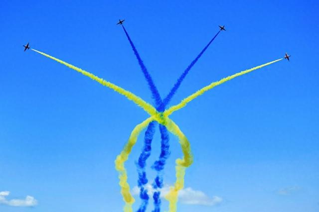 2025空军航空开放活动和长春航空展系列观察① | 火爆“出圈”，长春何以续“长红”？