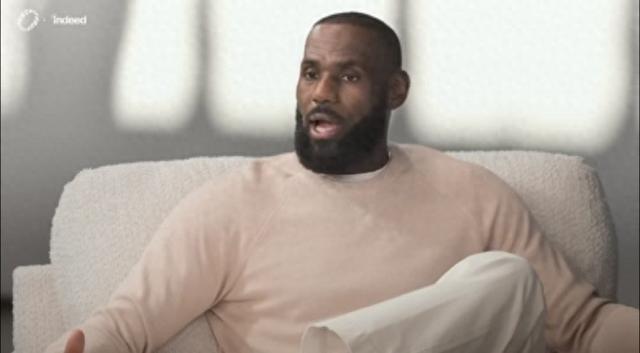 做梦梦见有人打我（詹姆斯我小时候就梦见自己打NBA 但高中时才意识到能以打球为生）