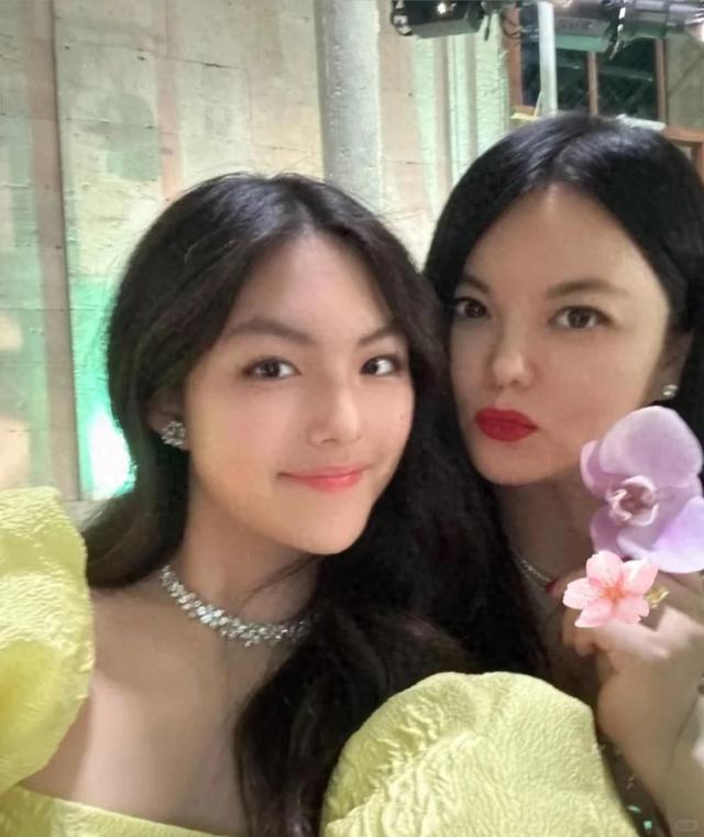 李湘这下栽了！封禁仅5小时	，网友扒出三大疑点，前夫曝已被抓