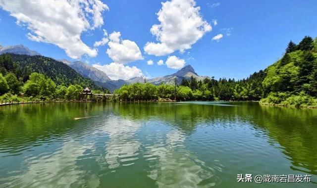 云深不知暑：在官鹅沟与清风明月共栖