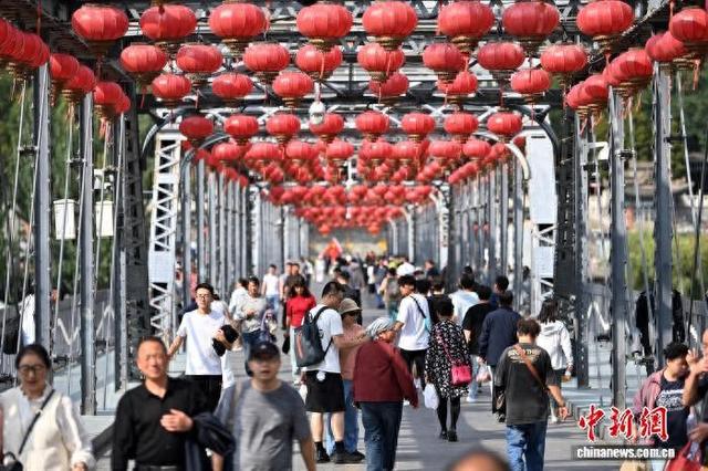 兰州发布16条精品线路 邀客“双节”游金城
