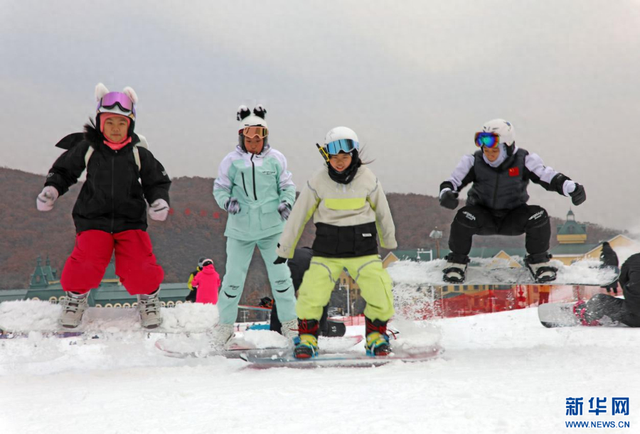 每日一词 | 冰雪旅游 ice-snow tourism