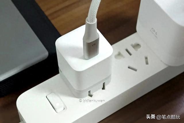 吃透小米，再给苹果奶一大口！酷态科CP3单C口40W充电器实测报告