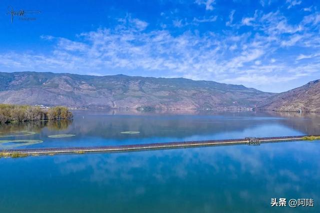 茈碧湖是洱海的重要水源地，赏秋正当时，不去一趟真算白来大理了