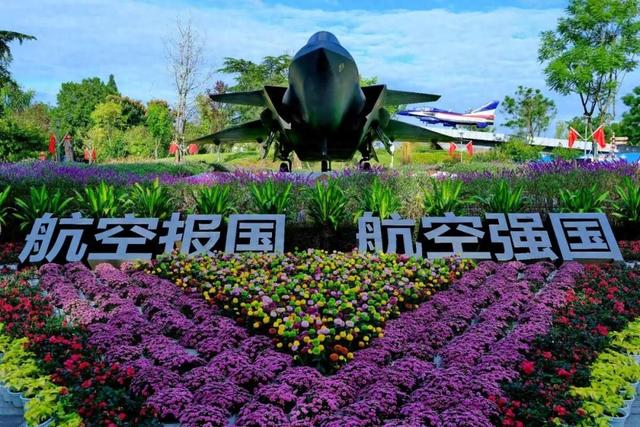 藏不住了，成都这个硬核的宝藏地