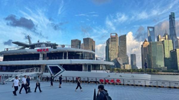 浦江夜色里的东南亚风味：“上海之夏”主题航次解锁水岸消费新体验