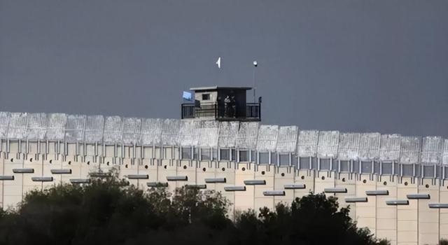 太猖狂！以军不仅打真主党，这次连联合国都打，这次真要掀桌子？