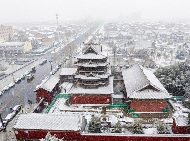 山西运城岳庙飞楼（高清雪景大图）