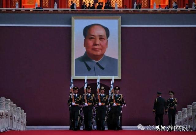 中青报直击九三阅兵：42张摄影作品，见证场内场外