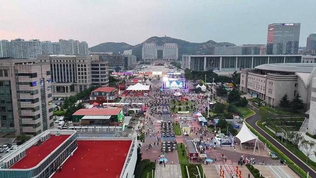 第35届青岛国际啤酒节崂山会场多元打造山海狂欢