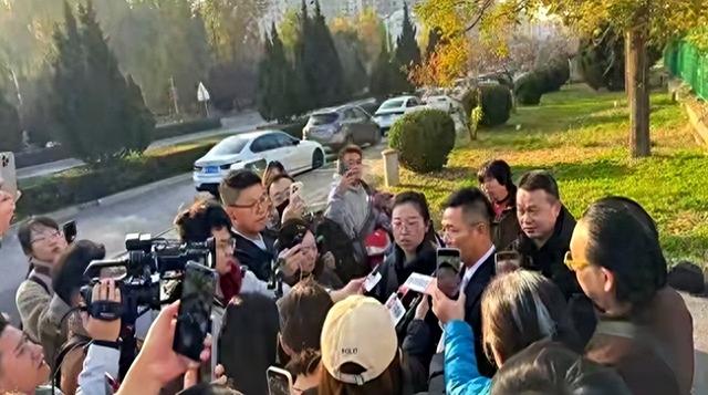 长治踹门反杀案惊天逆转：刀上无伤者DNA，真凶竟是“猪队友”？