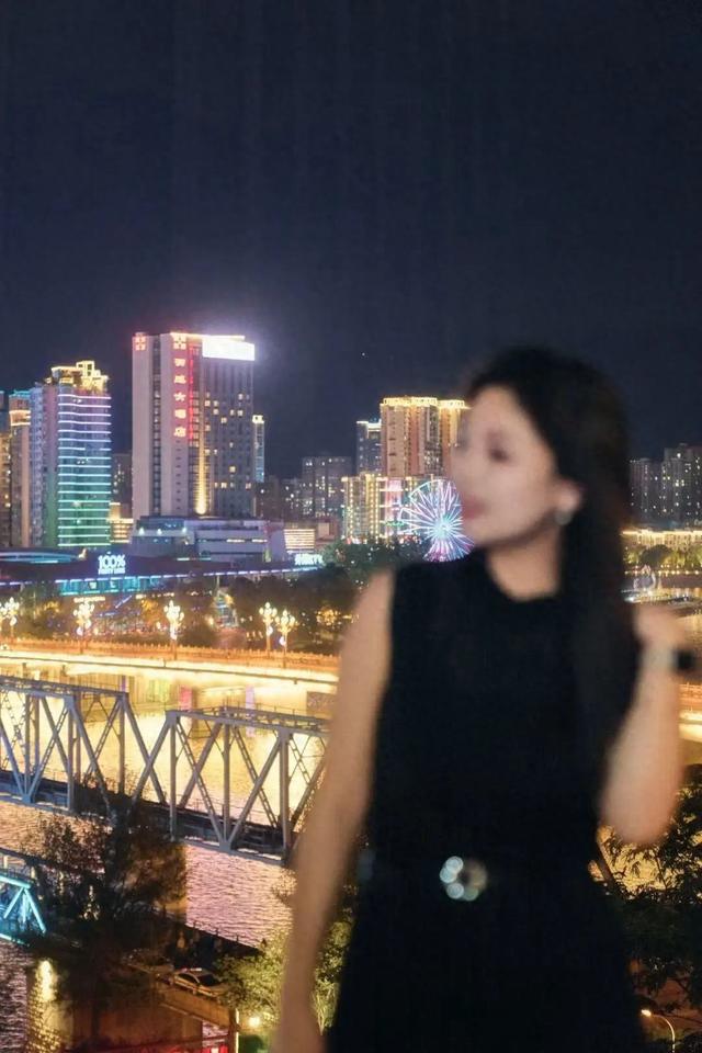 广元不远 周末优选 | 白天热到不想出门？玩法上新，来给利州比个“Yè”！