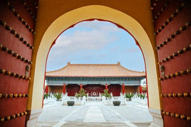 我国现存最大的金丝楠木大殿，等级超过太和殿，却常被游客遗忘