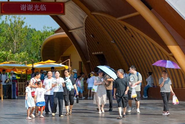 资阳方特国色春秋试运营再带流量 熊出没酒店入住率达64.63%