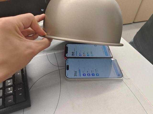 小米OPPO又有骚操作：用饭锅盖着换机更快？我们实测了一番