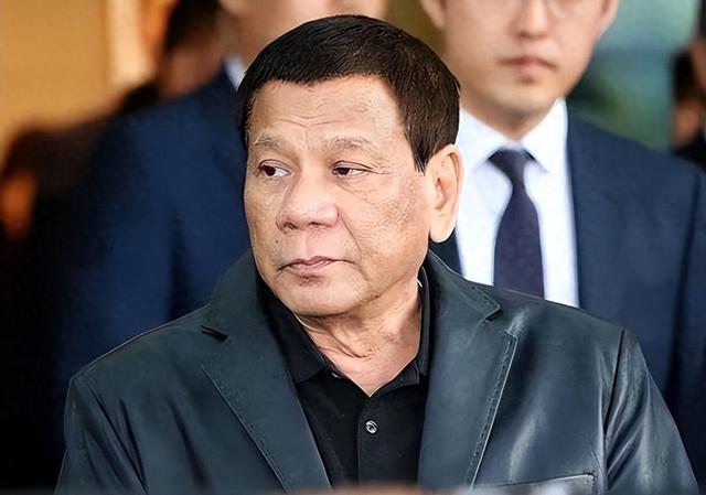 家中“数吨”黄金，有29架私人飞机，拖垮国家经济！