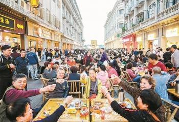 百年老街 呷茶话仙