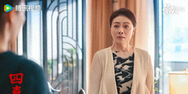 母亲凭《四喜》出圈，亲带女儿三部剧没成名，如今退影无戏拍！