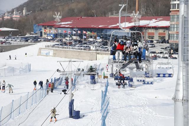 冲鸭！哈尔滨帽儿山滑雪+雪地撸驼骑马全攻略