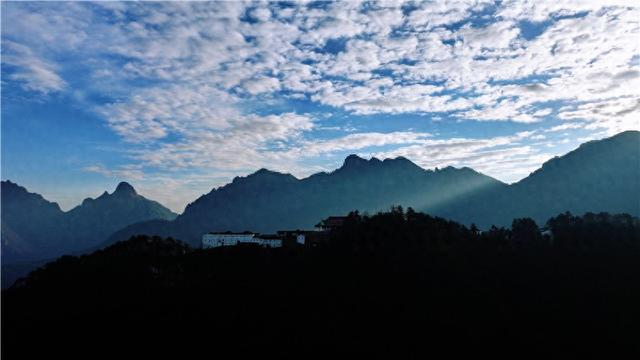 九华山风景区11月15日开始执行门票淡季价