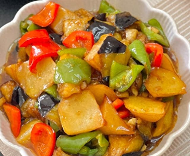 老公感冒没胃口，晚餐我做了5道菜，竟让他食欲大增