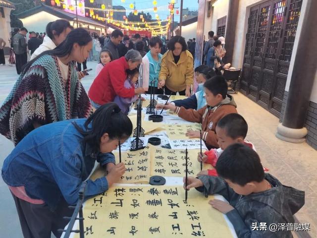 汉裳邀月话中秋 泽普文旅谱新篇