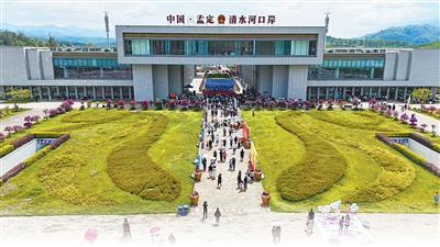 到澜沧江边，听周边交流和声（边城见闻）
