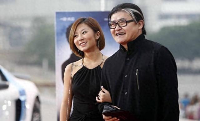 演都不演了！刘欢女儿大婚不到24小时，恶心的一幕出现了