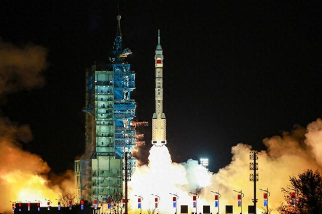 一周图片｜神舟廿一叩苍穹，载人航天再启新程