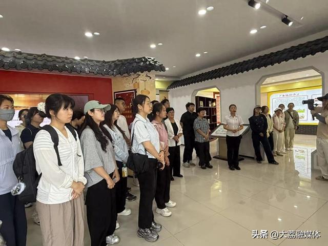 大荔文旅开展“青春荔量”探索大荔文化密码暑期游系列活动