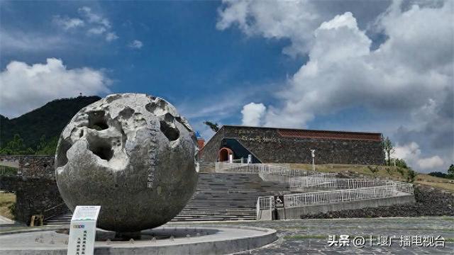 关于云盖寺绿松石国家矿山公园临时闭园的公告