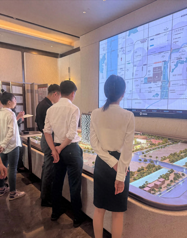 2026年起，房地产“首迎抛售潮”？内行人：未来房价或超乎想象