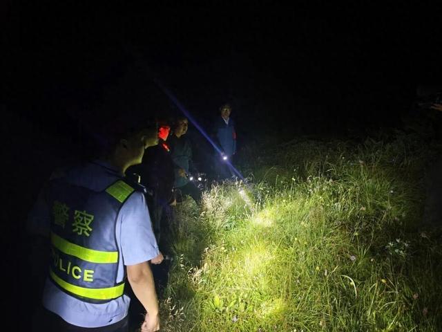 对秦岭违规穿越探险说“不”，是我们守护秦岭的共同责任