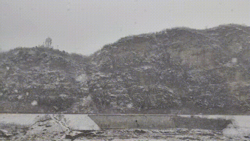 雪中的房山真美