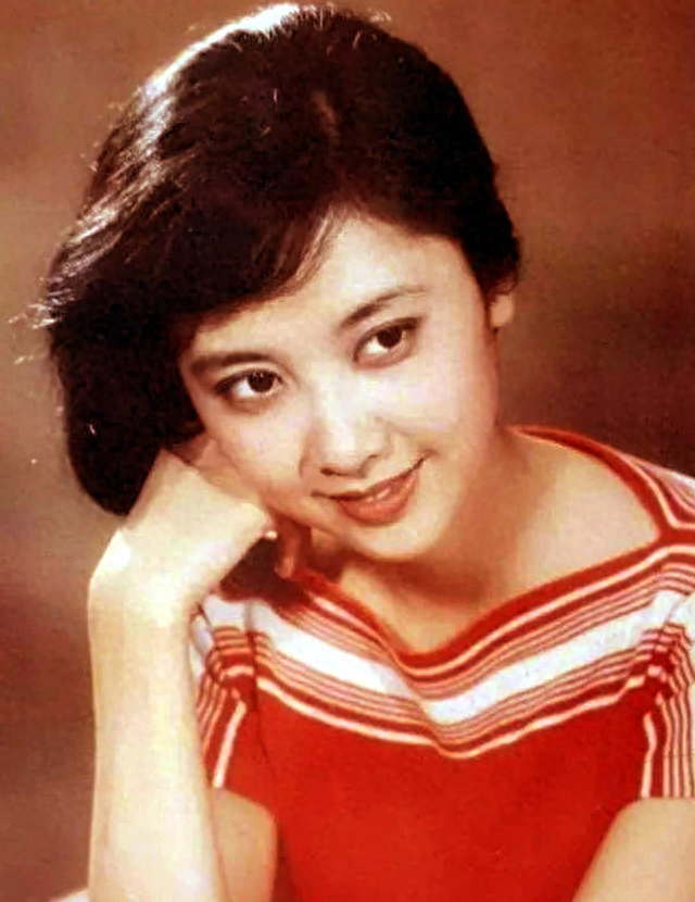 看见73岁朱琳老去的模样，才发现：八十年代大陆第一美女名不虚传