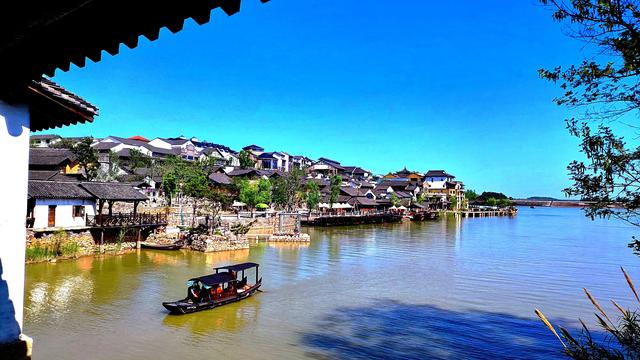 窑湖小镇丨黛瓦飞檐间,揉碎一湖春光
