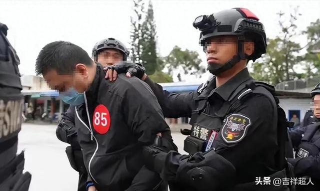 奥特曼超人之八兄弟（走私国家命脉）