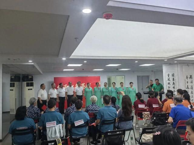 红色文化活动温情上演，老少同绘和平长卷