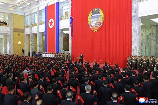 朝鲜领导人带头宣誓，高层全体到场，邻国即将有一场“大变革”？