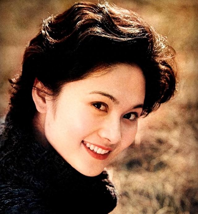 80年代家喻户晓的女演员，嫁给军委副主席儿子，离婚后混得如何？
