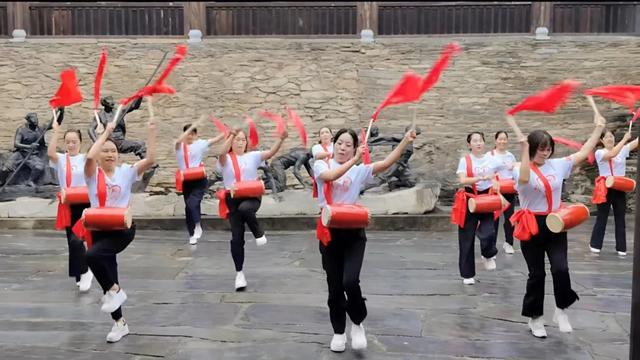 国庆出游去哪玩？旬阳这些景区满足你的所有期待
