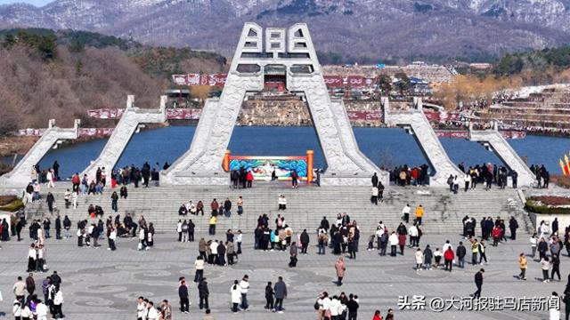 马年春节档：7.6万人来老乐山景区打卡
