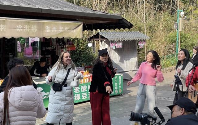 山水入画 歌舞传情 武陵源新媒体达人邂逅张家界十里画廊